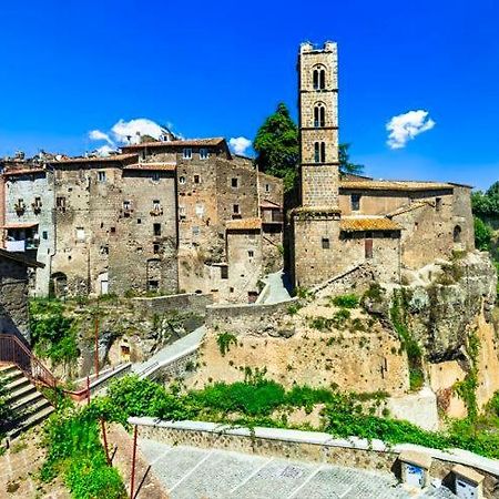 Appartamentino Di Corso Umberto Ronciglione  Luaran gambar