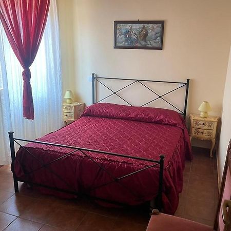 Appartamentino Di Corso Umberto Ronciglione  Luaran gambar