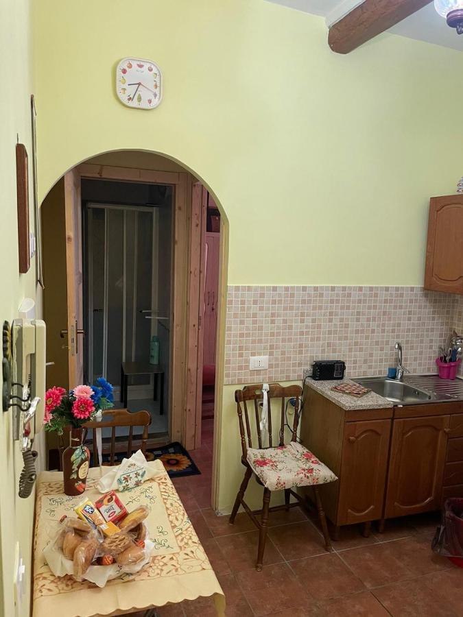 Appartamentino Di Corso Umberto Ronciglione  Luaran gambar