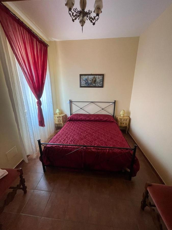 Appartamentino Di Corso Umberto Ronciglione  Luaran gambar