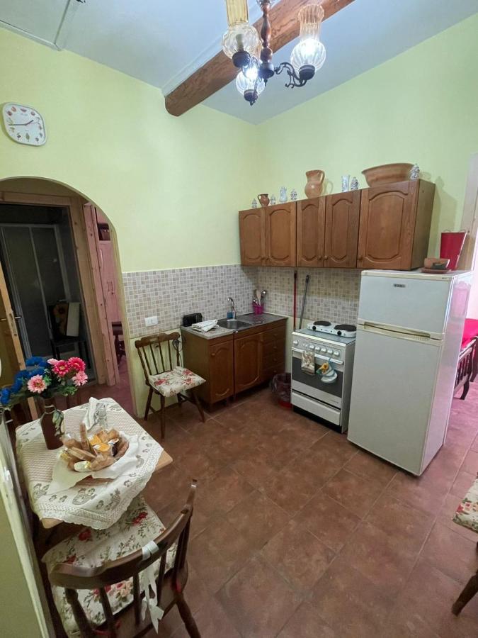 Appartamentino Di Corso Umberto Ronciglione  Luaran gambar